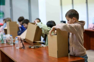 Çocuklar bir günlüğüne mimar oldu 