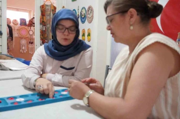 Çocuklarını satranca götürdü, Manisa’nın ilk kadın mangala antrenörü oldu 