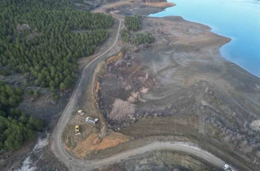 Çomar Barajı’nın çehresi değişmeye devam ediyor 