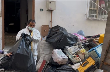 Çöp evde adım atacak yer bulunamadı 