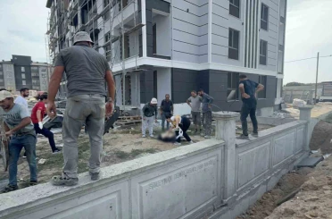 Çorlu’da 5. kattaki iskeleden düşen işçi hayatını kaybetti 