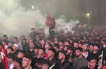 Çorum’da binlerce vatandaştan Süper Lig sevinci 
