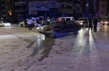 Çorum’da kaza mahallinde arbede: Yardım etmek isteyen genç, alkollü sürücü tarafından darp edildi 