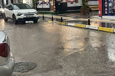 Çorum’da sağanak hayatı olumsuz etkiledi 