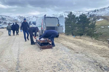 Çorum’da vücudu parçalanarak dere kenarına atılan adamın cansız bedeni morga kaldırıldı 