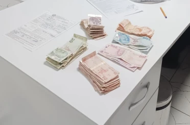 Cuma çıkışı dilencilere zabıta baskını: Üzerlerinden binlerce lira çıktı 