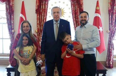 Cumhurbaşkanı Erdoğan "Cake Not Hate" kampanyasıyla tanınan Joshua Harris’i kabul etti 