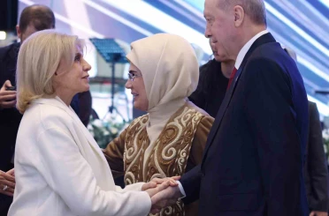 Cumhurbaşkanı Erdoğan: "Her kim, kadına ve çocuğa şiddet uyguluyorsa, zulmediyorsa insanlıktan nasibini almamış demektir" 