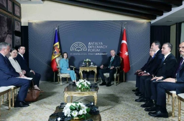 Cumhurbaşkanı Erdoğan, Moldova Cumhurbaşkanı Sandu ile bir araya geldi 