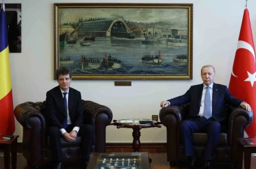 Cumhurbaşkanı Erdoğan, Romanya Cumhurbaşkanı Dan ile bölgesel gelişmeleri görüştü 