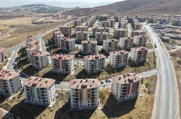 Cumhurbaşkanı Erdoğan TOKİ eliyle kiralık konut kampanyasını açıklamıştı: En güzel örneği Elazığ 