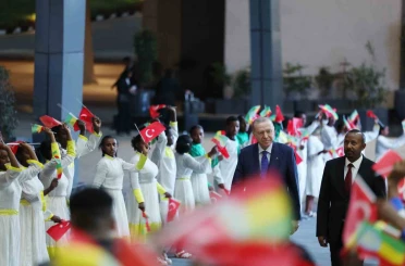 Cumhurbaşkanı Erdoğan’a Etiyopyalı çocuklardan coşkulu karşılama 