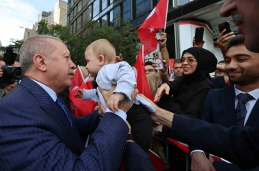 Cumhurbaşkanı Erdoğan’a Türkevi’nde coşkulu karşılama