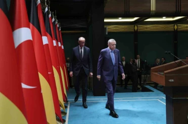 Cumhurbaşkanı Erdoğan’dan Merz’e Gazze tepkisi: "İsrail yine bombalarla özellikle Gazze’yi vurmuştur, bunları Almanya olarak sizler görmüyor musunuz?" 