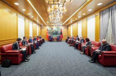 Cumhurbaşkanı Yardımcısı Yılmaz, Arnavutluk Cumhurbaşkanı Begaj ile görüştü 