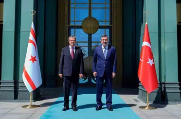 Cumhurbaşkanı Yardımcısı Yılmaz, KKTC Başbakanı Üstel ile görüştü