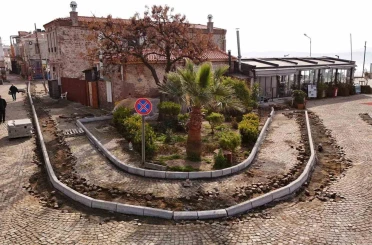 Cunda’da, araç trafiği ve yaya ulaşımına düzenleme 