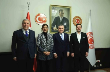 Çüngüş’e yarı olimpik yüzme havuzu 