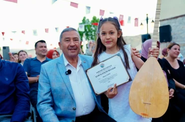 Darende Belediyesi Sanat ve Eğitim Atölyesi’nde dönem sonu heyecanı 