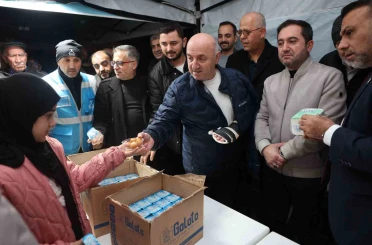 Darıca’da vatandaşlara lokma ikram edildi 