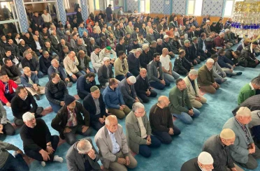 Dazkırı’da cami temeli atılıp, hacı adayları bilgilendirildi 