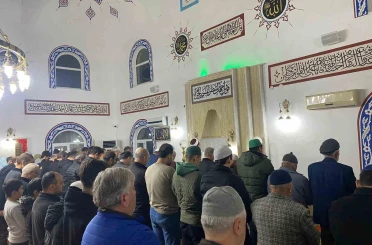 Dede torun, genç yaşlı aynı safta buluştu 