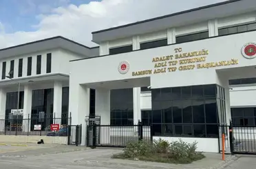 Dedesinin kullandığı aracın çarptığı 2,5 yaşındaki çocuk hayatını kaybetti
