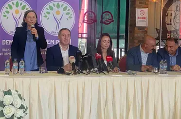 DEM Parti Genel Başkanı Bakırhan: "Bu ülkeyi yönetmeye adayız, bu ülkeyi yönetmeye talibiz"

