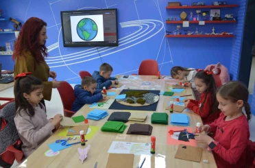 Demirci’de çocuklar bayramı bilimle kutladı 