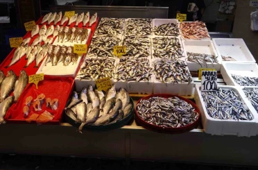 Denizdeki fırtına avını etkilese de balık fiyatlarını etkilemedi 