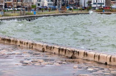 Denizdeki taşmanın nedeni ’bileşik kaplar’ etkisi 