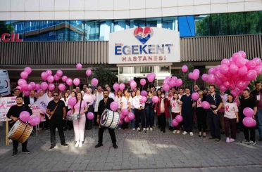 Denizli Egekent Hastanesi pembe yürüyüşle meme kanserine dikkat çekti 