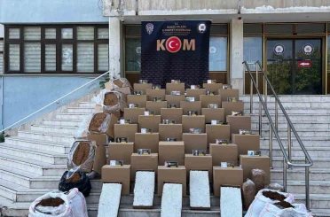 Denizli’de eş zamanlı operasyonlarda binlerce kaçak sigara yakalandı 
