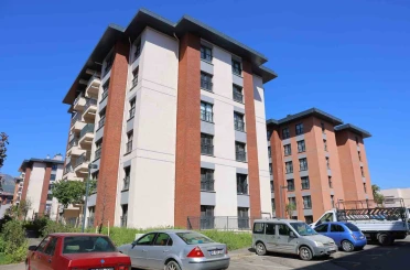 Depremin simgesi Ebrar Sitesi’nde yeni hayat başladı: 678 konut ve 99 iş yeri tamamlandı