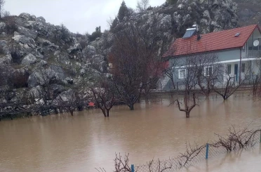 Derebucak’ta araziler sular altında kaldı 