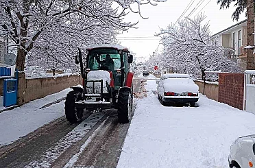 Develi’de kar kalınlığı 10 santime ulaştı 
