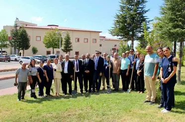 Devlet Hastanesi’nde ağaçlandırma seferberliği
