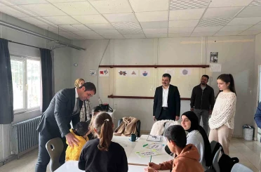 Dicle Kaymakamı Mustafa Atış özel gereksinimli öğrencilerle buluştu 