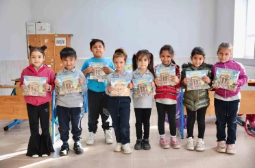 Didim’in Renkleri boyama kitabı minik öğrencilerle buluştu 