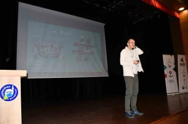 "Dijital Oyun Tasarımı" semineri 