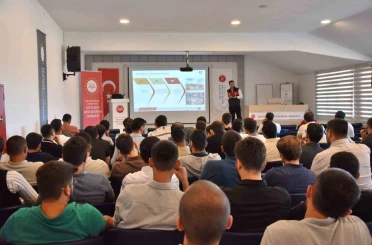 Din görevlisi adaylarına ilk yardım semineri 