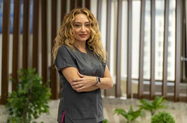 Diş kaybı sadece gülüşü değil, tüm vücut dengesini etkiliyor 