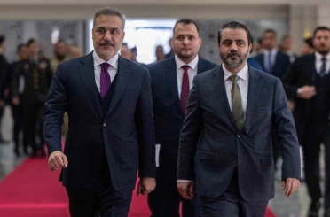 Dışişleri Bakanı Fidan, Milli Savunma Bakanı Güler ve MİT Başkanı Kalın, Suriye Devlet Başkanı eş-Şara ile görüştü 