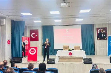Diyanet İşleri Başkan Yardımcısı Şahin Hakkari’de din görevlileriyle buluştu
