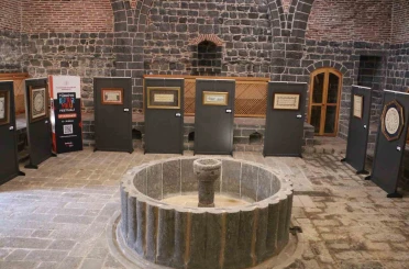 Diyarbakır’da ’Hamid Aytaç’ın İzinde, İcazetnameler’ sergisine yoğun ilgi 