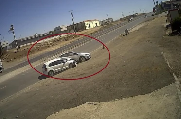 Diyarbakır’da iki otomobil çarpıştı: 4 yaralı 