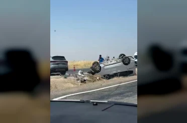 Diyarbakır’da iki otomobil çarpıştı: 9 yaralı 