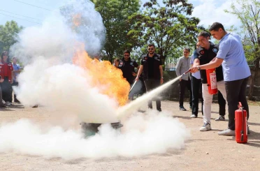 Diyarbakır’da öğrencilere afet eğitimi ve yangın tatbikatı 