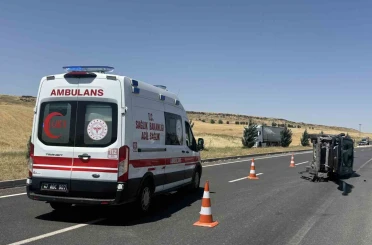 Diyarbakır’da otomobil ile hafif ticari araç çarpıştı: 7 yaralı 