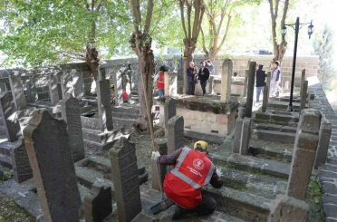 Diyarbakır’da tarihi mezar taşları ve kitabelerin kimliklendirme çalışmalarına başlandı 
